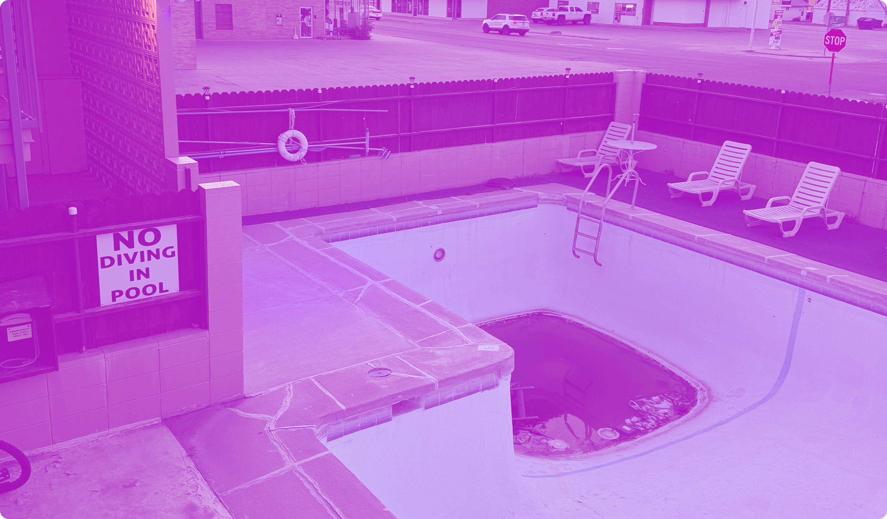 No diving in the pool